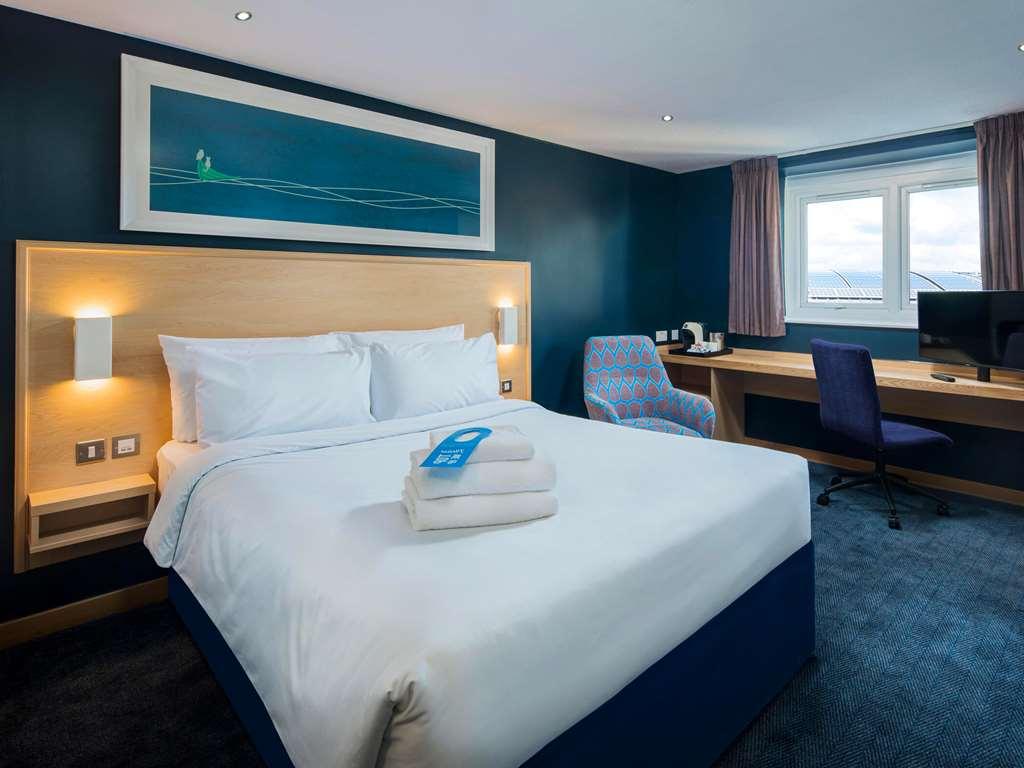 Travelodge Plymouth Szoba fotó