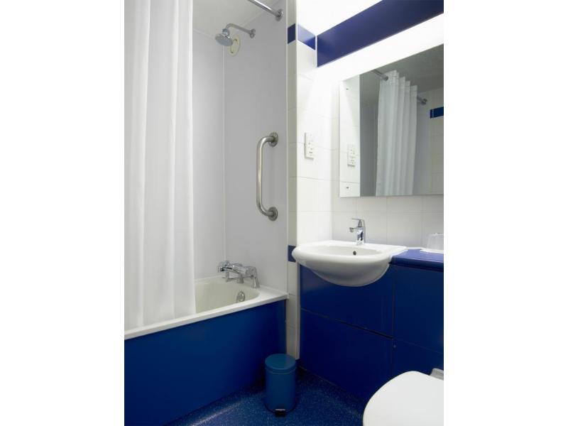 Travelodge Plymouth Kültér fotó